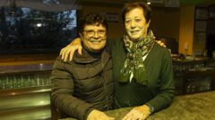 Carmen y Encarnaci�n, cu�adas y gerentes de O Esqueiro, en Seaia