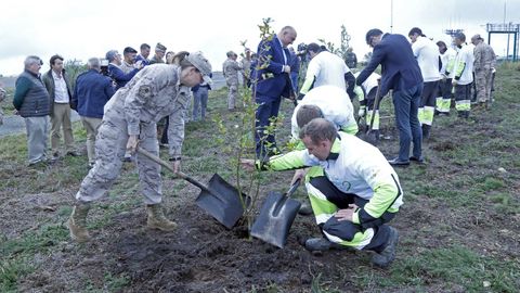 INAUGURACION DEL BOSQUE DEFENSA-IBERDROLA EN LA ESTACION DE VIGILANCIA AEREA EVA 10 DEL BARBANZA