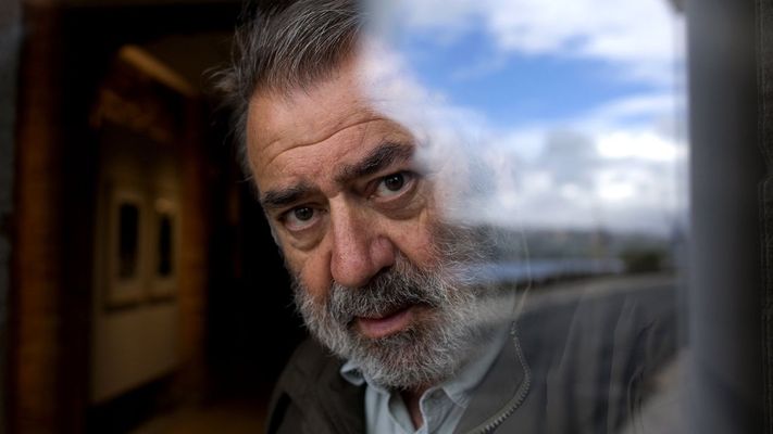 El fot�grafo gallego Vari Caram�s.