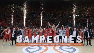 Los jugadores del Leyma, celebrando la victoria