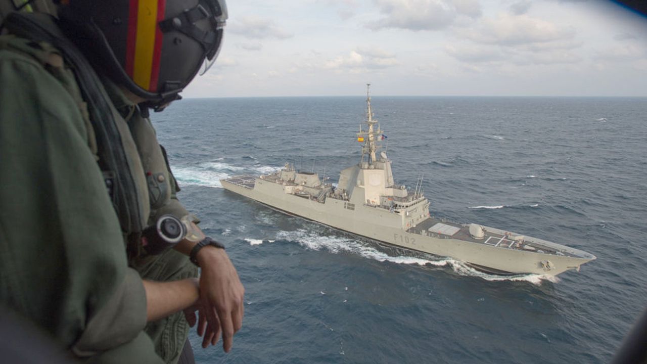 La Almirante Juan de Borbón ensaya la guerra naval en Estados Unidos