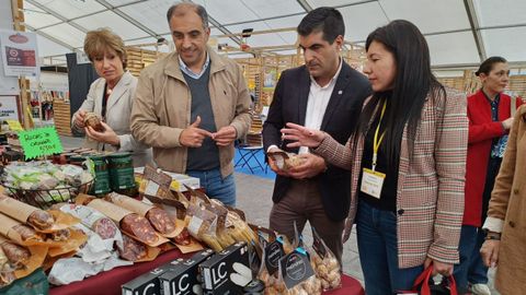 Imaxe de arquivo de PoioMostra