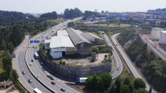 Vista a�rea del nudo de la A-55 en Puxeiros, y parte del �rea industrial de Mos
