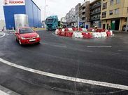 La nueva rotonda est� en la carretera de Carballo.