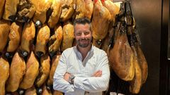 Carlos Gonz�lez, propietarios de jaboner�as Bellota, abri� en junio un nuevo establecimiento en la calle Torreiro.