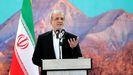 Masoud Pezeshkian durante un mitin en Teher�n.