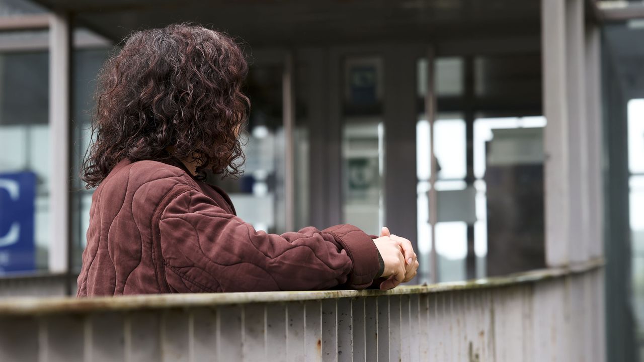 Sara Nazari, investigadora iraní en Galicia: «¿Mi país? A mi madre la casaron con diez años y tuvo un hijo con 13»