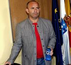 Ballesteros, alcalde ped�neo de Bembrive. 