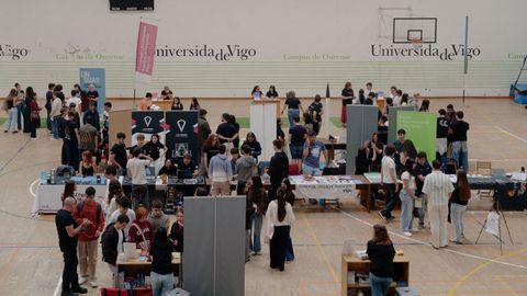 El pabell�n acogi� a casi la mitad de las plazas ofertadas en las dos primeras horas.