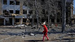 Edificios destruidos por las bombas en la ciudad ucraniana de Donetsk.