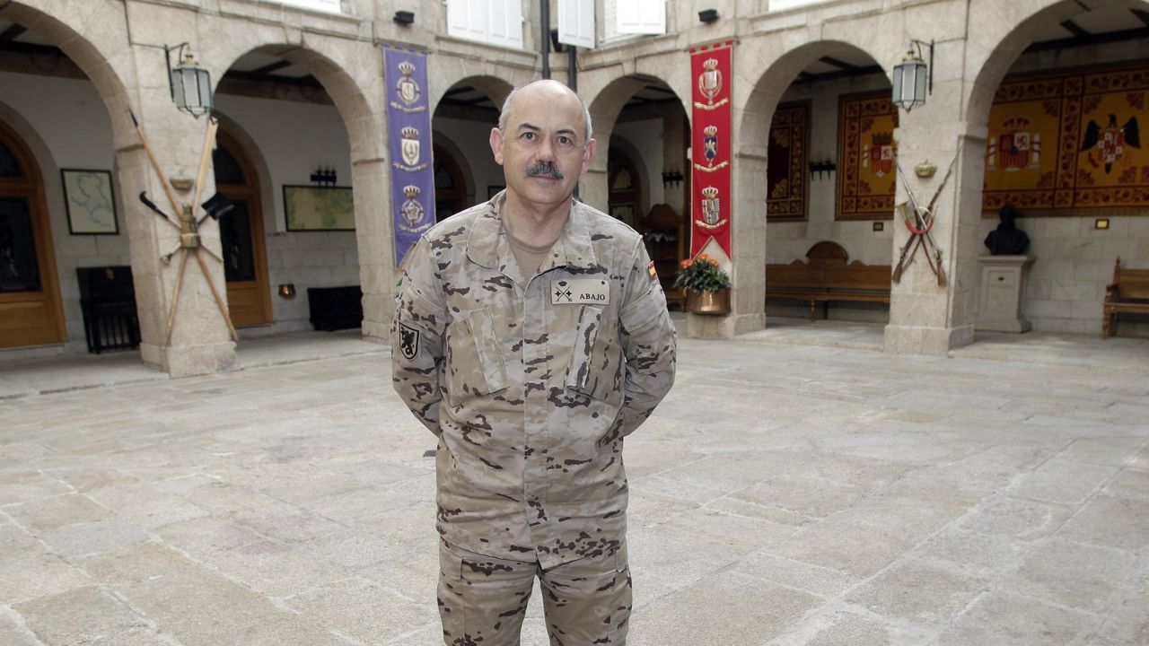 Polémica por el fichaje de un general tras unas adjudicaciones ...