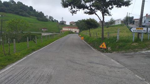 Carretera que va desde Bimenes hasta Carbay�n