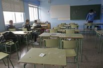 Las aulas del N�mero Un de Ribeira estuvieron vac�as o semivac�as durante el d�a de ayer. 