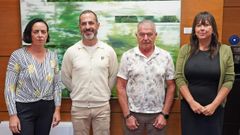 �ngel Garc�a, segundo por la izquierda
