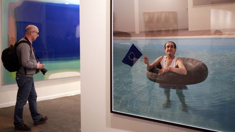 FOTOGRAFÍA DE JOAO TABARRA Y PINTURA DE PETER ZIMMERMANN EN FILOMENA SOARES