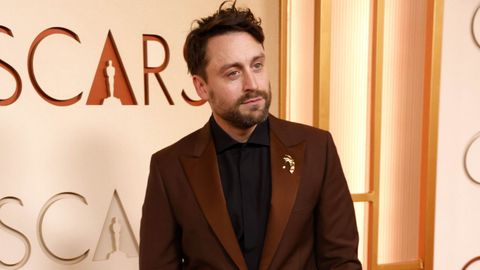 El actor Kieran Culkin, que gan� el �scar a mejor actor de reparto el a�o pasado por �A Real Pain�. Vestido de Paul Smith