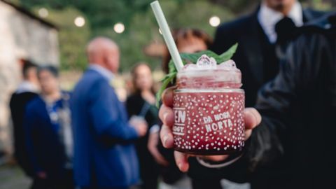 GREEN MIXOLOGY. Ingredientes ecol�gicos para esta sangr�a premium elaborada en Galicia.