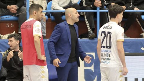 Pol Cuair�n se puso al frente del equipo por la sanci�n a Gerard Casas. 