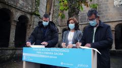 Firma del convenio en el monasterio ourensano de Santa Cristina. en Parada de Sil