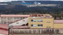 Un temporal levant� en marzo del a�o pasado parte de la cubierta del centro educativo cercedense