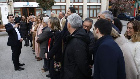 El propio Caballero dirigi�, en A Milagrosa, la colocaci�n de los cargos y candidatos del PSOE