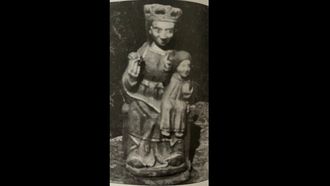 Imagen de la talla robada en 1974 en la iglesia de Santa Mar�a de Cornanda, en Bri�n<br />
