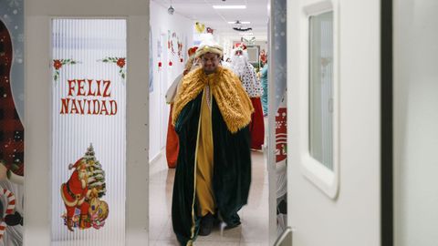 Visita de los Reyes Magos en el CHUO