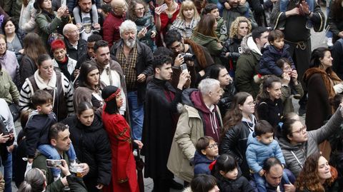Las calles de Monforte se llenaron por fin este domingo con la Feira Medieval, despu�s del d�a de lluvia del s�bado