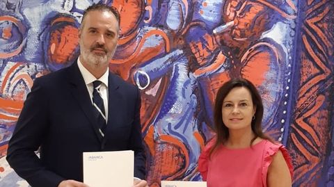Rubén Saavedra y Beatriz Gómez Valcárcel.