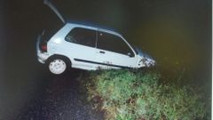 As� qued� la furgoneta en la que hu�an los tres sospechosos, ninguno de los cuales ten�a carn� de conducir