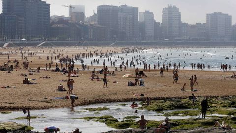 Vista de la playa de San Lorenzo