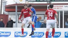 Foto de archivo. Iv�n Parafita, con el bal�n