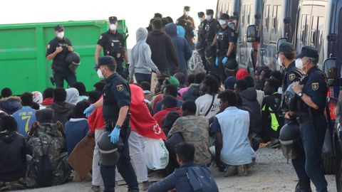 Desalojo de la playa del Trampol�n de Ceuta