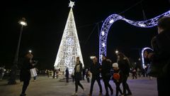Las luces de Navidad ya brillan en A Coru�a
