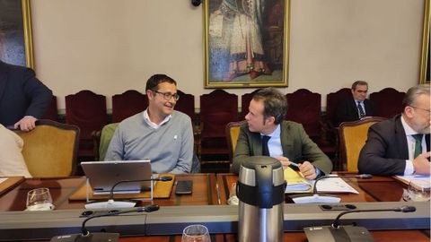 Los concejales no adscritos Jos Luis Costillas e Ignacio Cuesta, antiguos integrantes de Ciudadanos, en el pleno municipal