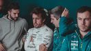 Fernando Alonso .Fernando Alonso en el box de Aston Martin en Jerez
