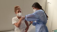 Comienza la vacunaci�n de sanitarios en Asturias