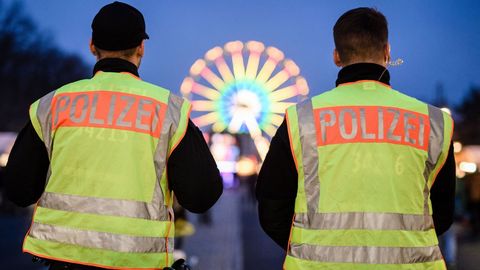 Policias alemanes en Nochevieja en Berl�n