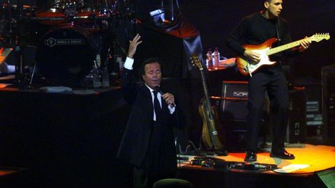 Julio Iglesias cantando en A Corua