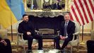 Volod�mir Zelenski, presidente de Ucrania, este martes junto al enviado especial de EE.UU. a Oriente Medio, Steve Witkoff.