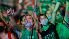 Celebraciones en Buenos Aires por la legalizaci�n del aborto en Argentina