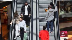 Primer d�a sin mascarillas en interiores en A Coru�a