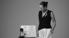 Ana �lvarez, con algunos de los reconocimientos alcanzados 