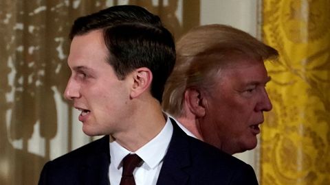 El presidente Donald Trump con su yerno Jared Kushner
