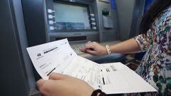 Los lucenses tienen que hacer tr�mites a trav�s de los cajeros