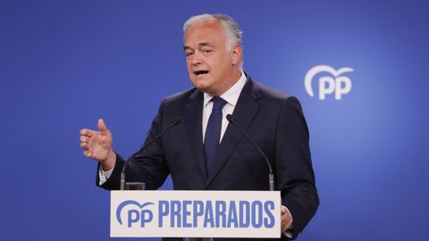 Gonz�lez Pons durante la rueda de prensa posterior al Comit� de Direcci�n del PP