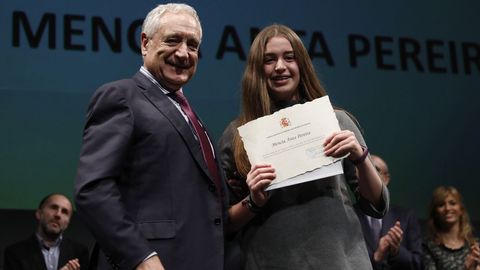 Hasta un total de cuarenta alumnos de distintos centros de la provincia resultaron premiados en el concurso de la Constituci�n.