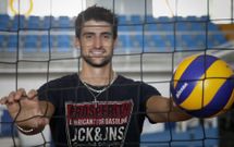 El boirense encara su quinta temporada en la categor�a m�s importante del voleibol en Espa�a. 