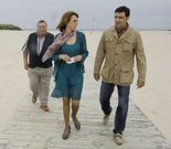 El edil Fern�ndez, Raquel Arias y Casti�eira, ayer en A Rapadoira.