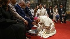 O bispo, Leonardo Lemos, presidiu o lavatorio dos p�s na Catedral de Ourense.
